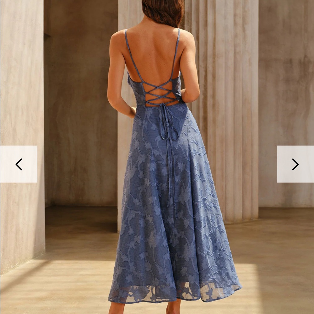 Mid length to long blue dress never worn tags still on - Picture 2 of 3